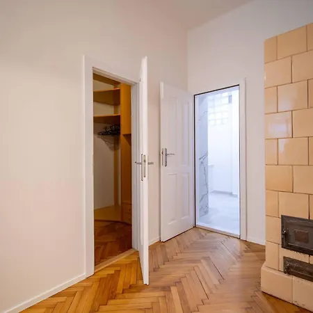 Old Town Design For 5 - Balcony & Ac Apartamento *